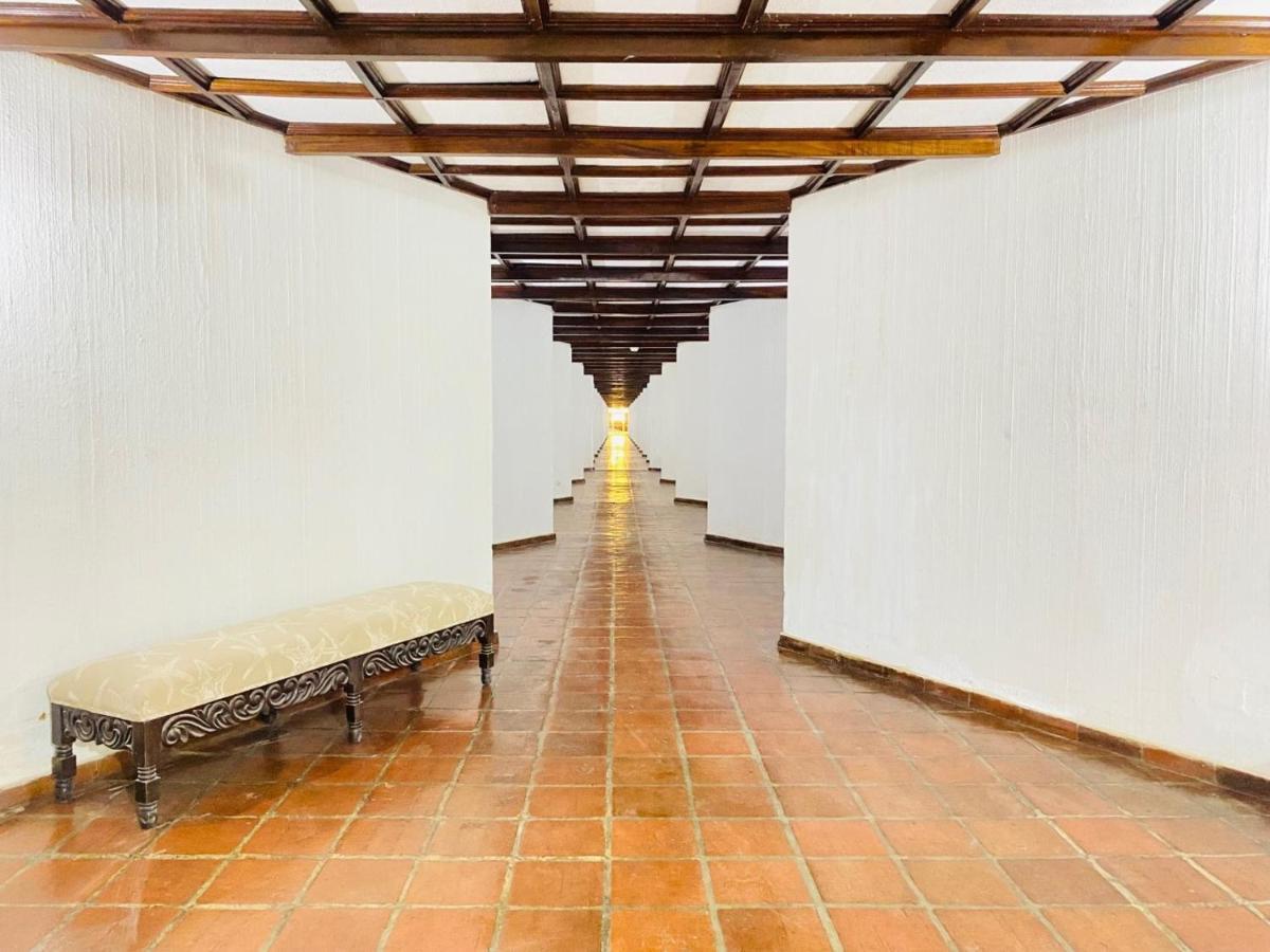 Hotel Tesoro Beach San Luis La Herradura المظهر الخارجي الصورة