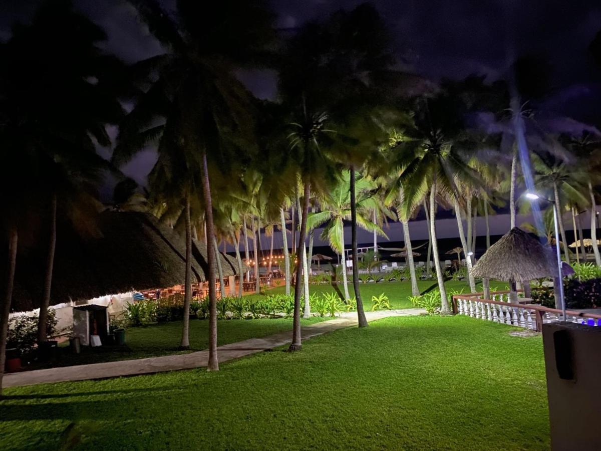 Hotel Tesoro Beach San Luis La Herradura المظهر الخارجي الصورة