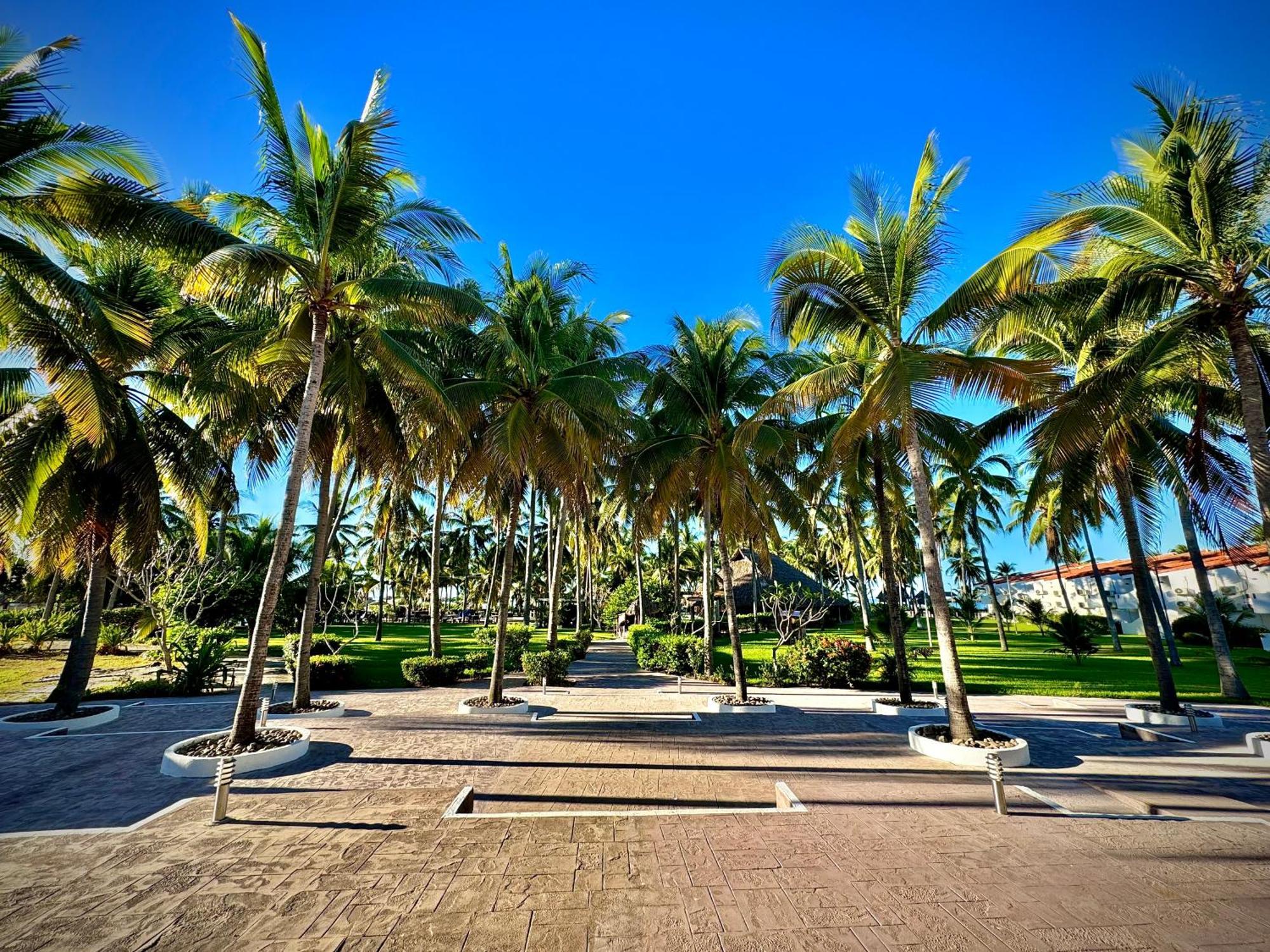 Hotel Tesoro Beach San Luis La Herradura المظهر الخارجي الصورة
