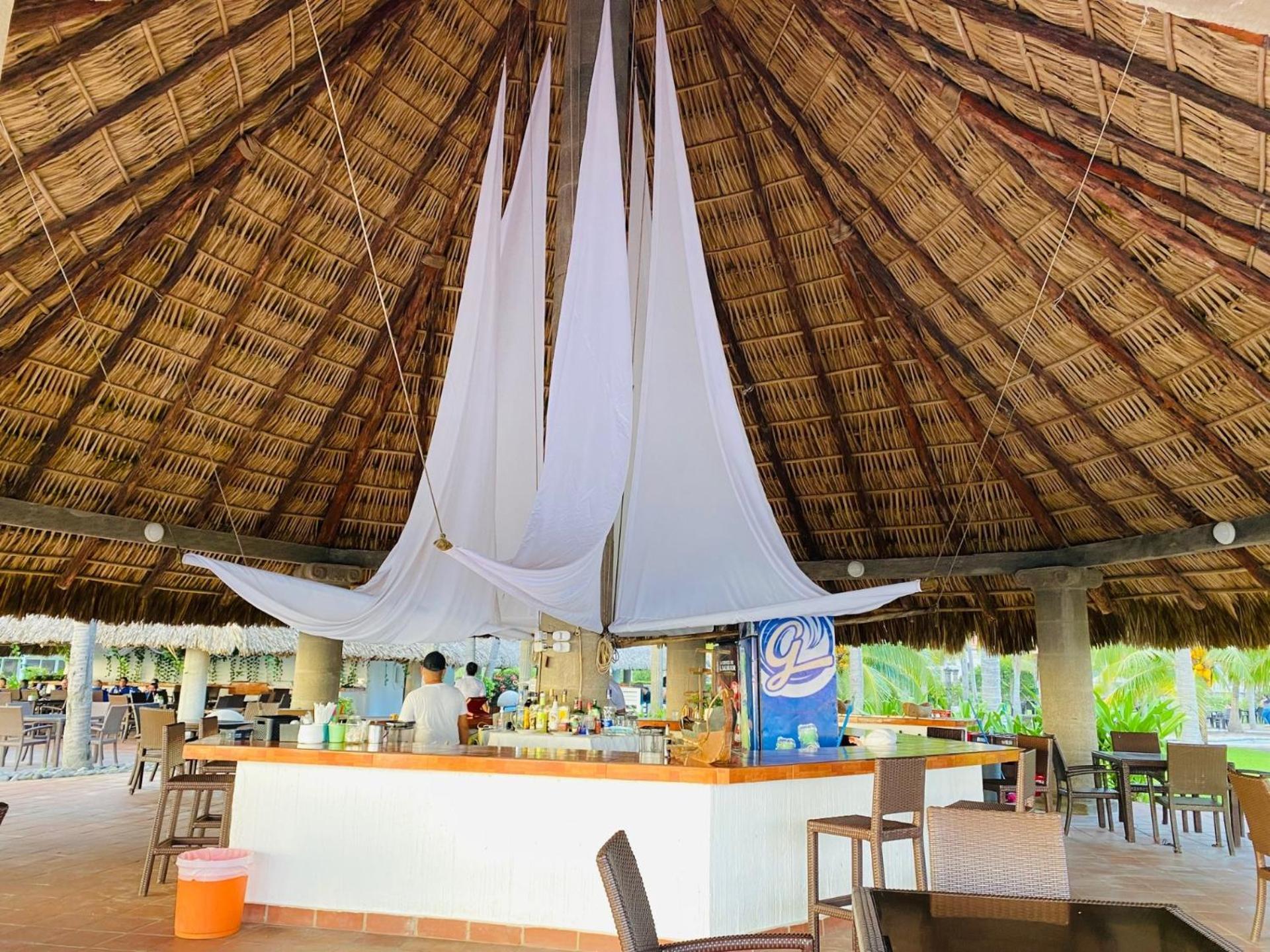 Hotel Tesoro Beach San Luis La Herradura المظهر الخارجي الصورة