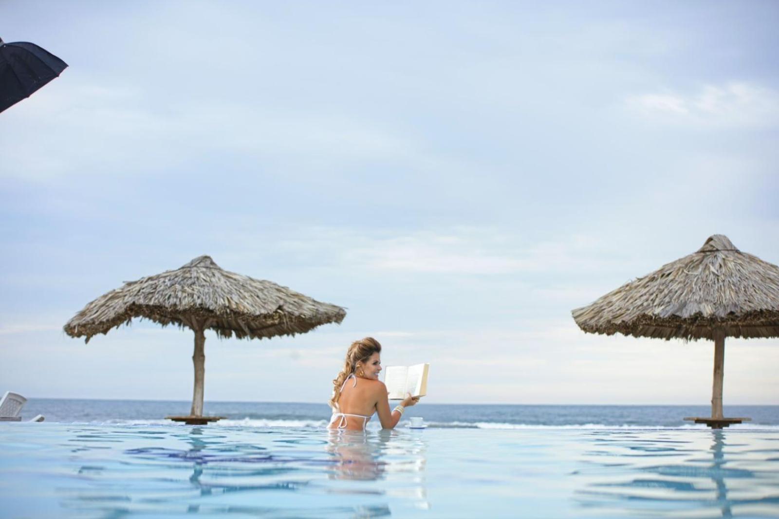Hotel Tesoro Beach San Luis La Herradura المظهر الخارجي الصورة
