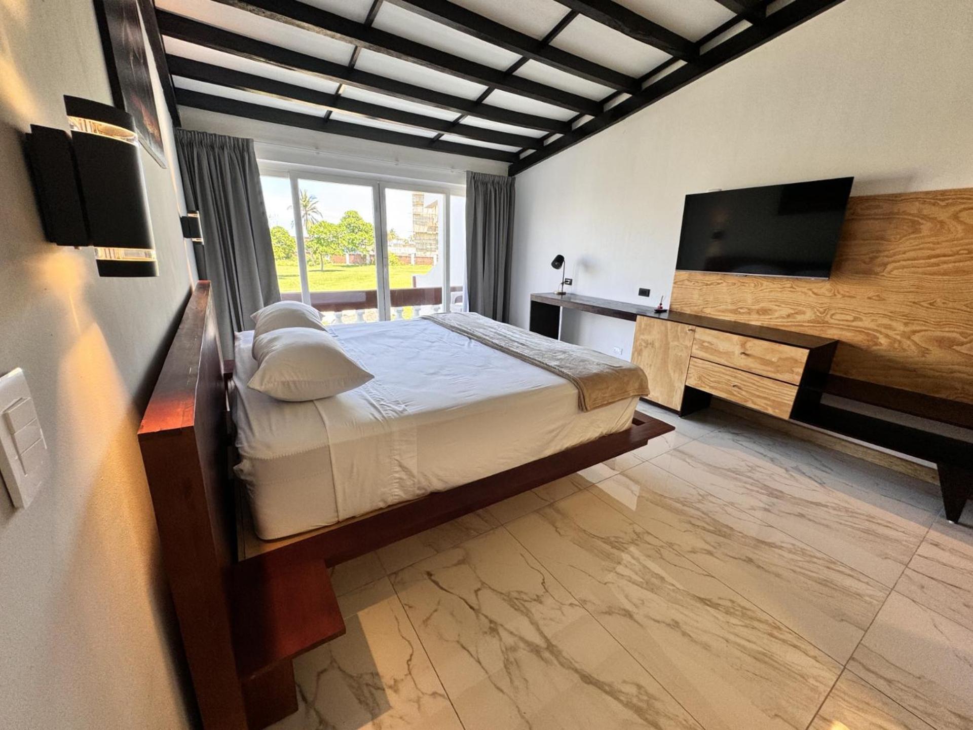 Hotel Tesoro Beach San Luis La Herradura المظهر الخارجي الصورة