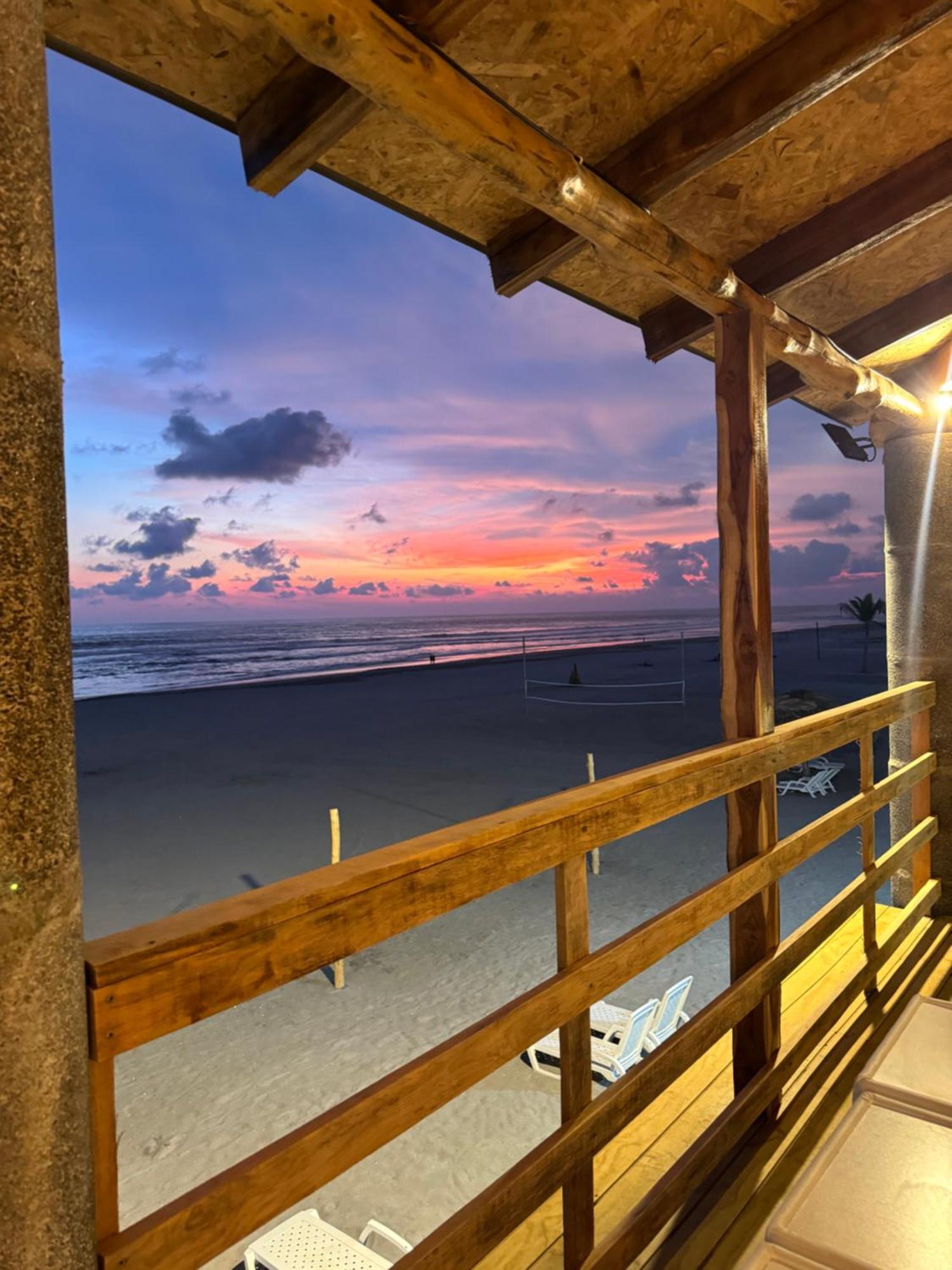 Hotel Tesoro Beach San Luis La Herradura المظهر الخارجي الصورة