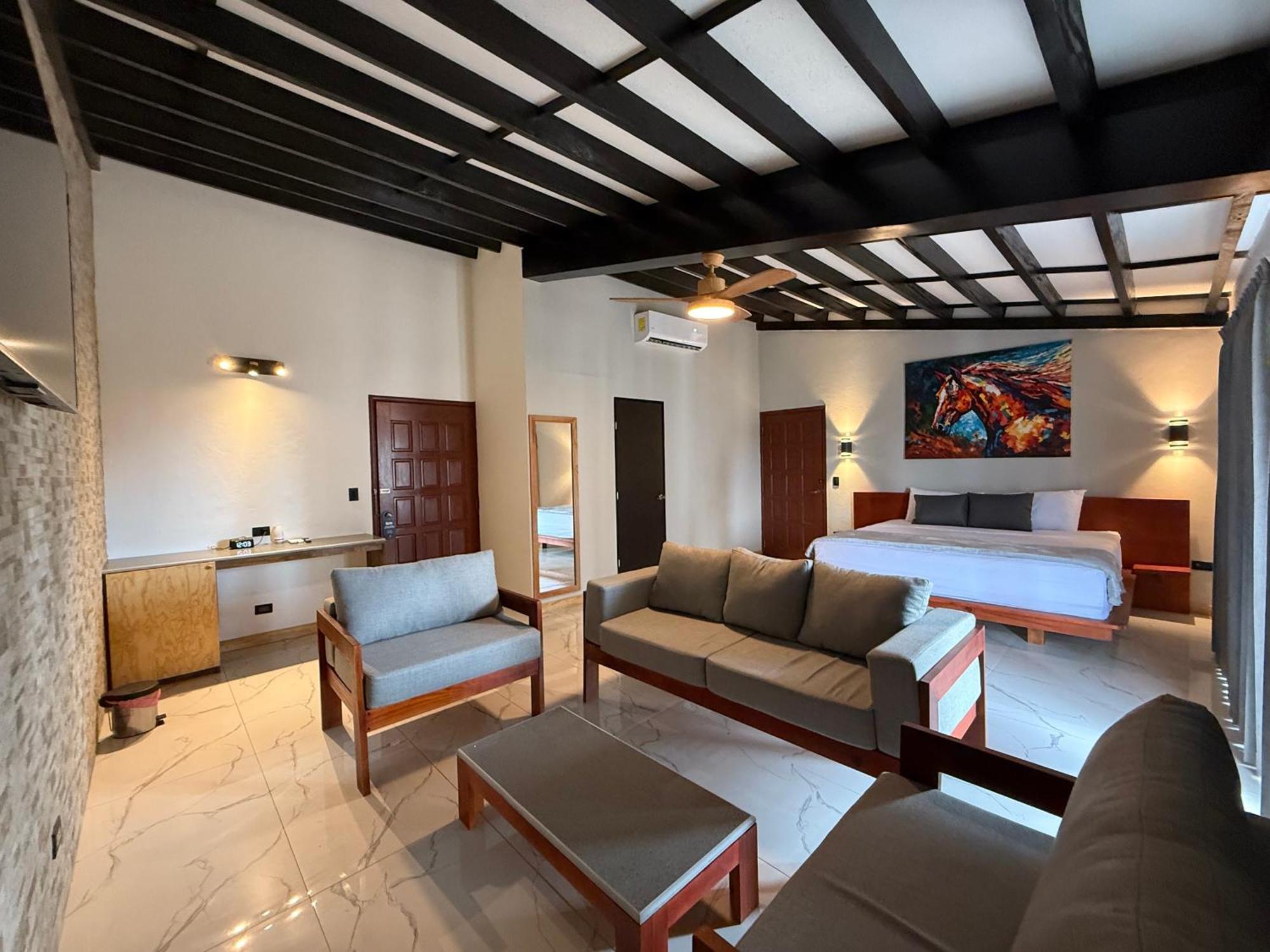Hotel Tesoro Beach San Luis La Herradura الغرفة الصورة